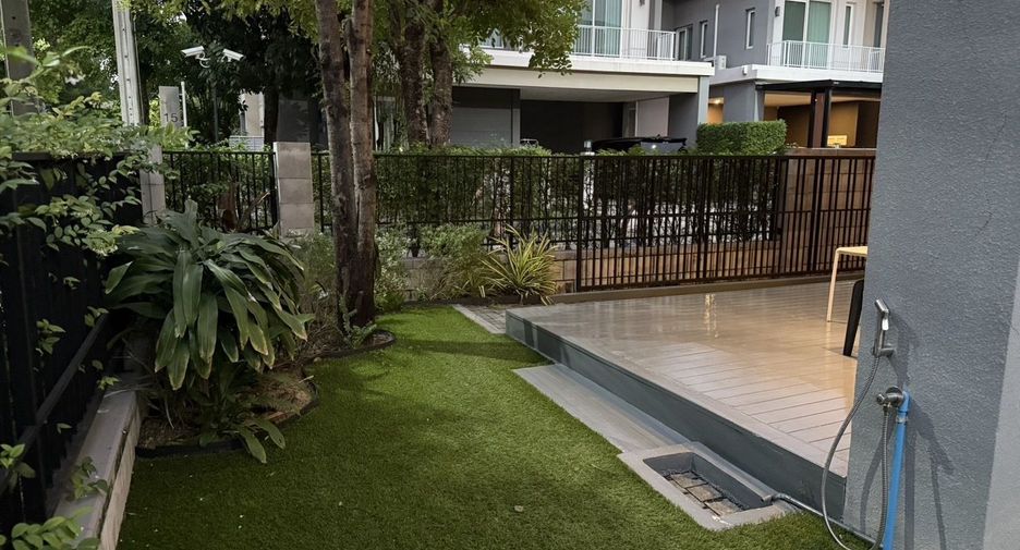 For rent 3 bedrooms house in Bang Na, Bangkok