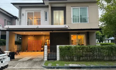 Casa en alquiler de 3 habitaciones en Bang Na, Bangkok