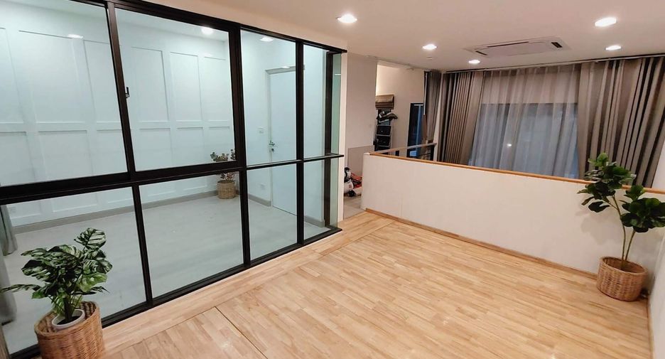 ให้เช่า 4 ห้องนอน ทาวน์เฮ้าส์ ใน บางเขน, กรุงเทพฯ