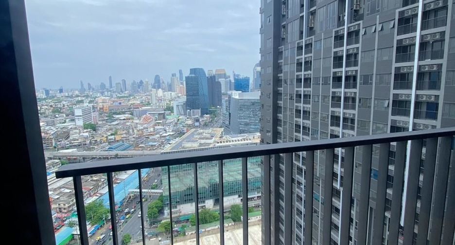 For rent 2 bedrooms condo in Khlong Toei, Bangkok