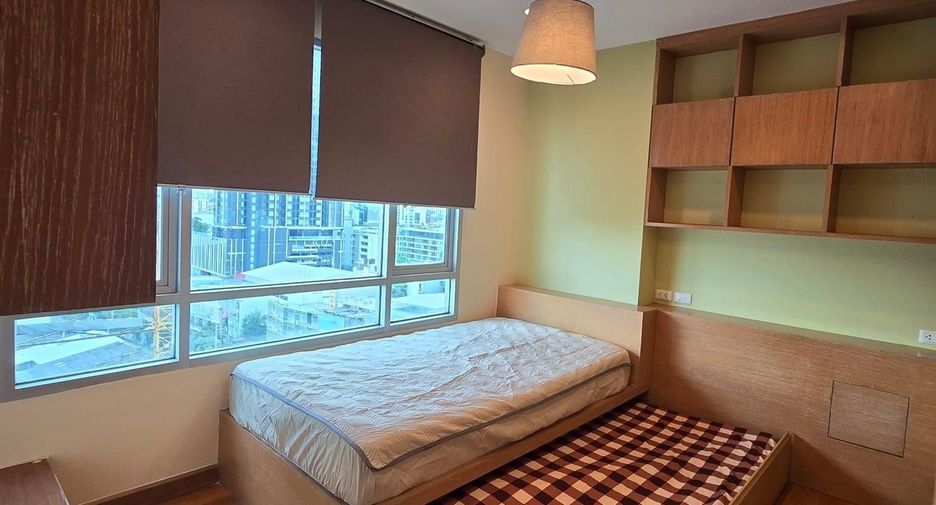 For rent 2 bedrooms condo in Khlong Toei, Bangkok