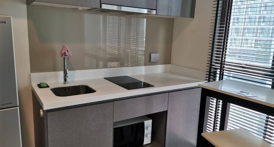 For rent 1 bed condo in Huai Khwang, Bangkok