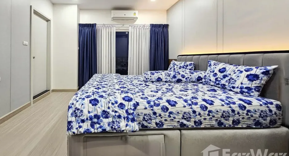 For rent 2 bedrooms condo in Chom Thong, Bangkok