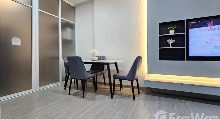 For rent 2 bedrooms condo in Chom Thong, Bangkok