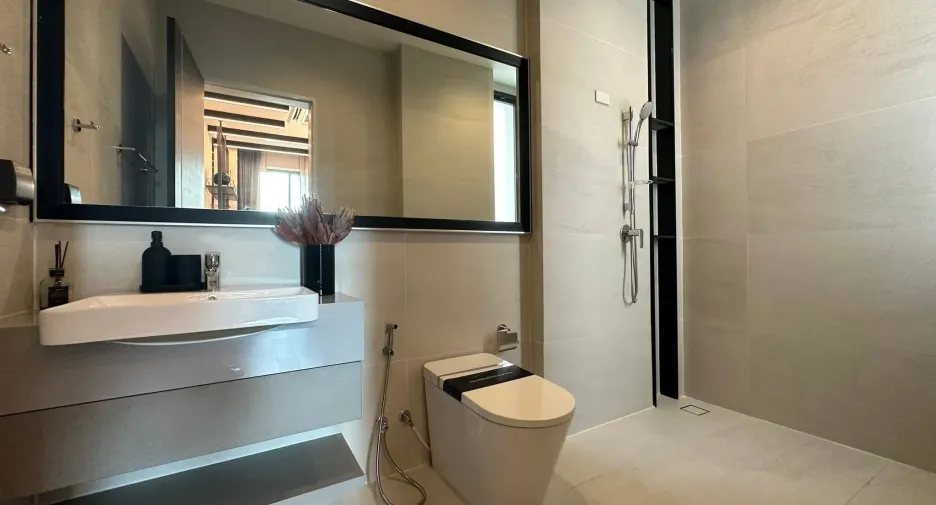 For rent 5 ベッドルーム house in Suan Luang, Bangkok