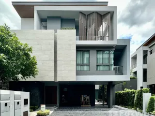 For rent 5 bedrooms house in Suan Luang, Bangkok