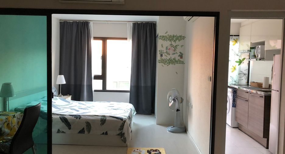 Wohnung zur Miete mit 1 Zimmer in Yan Nawa, Bangkok