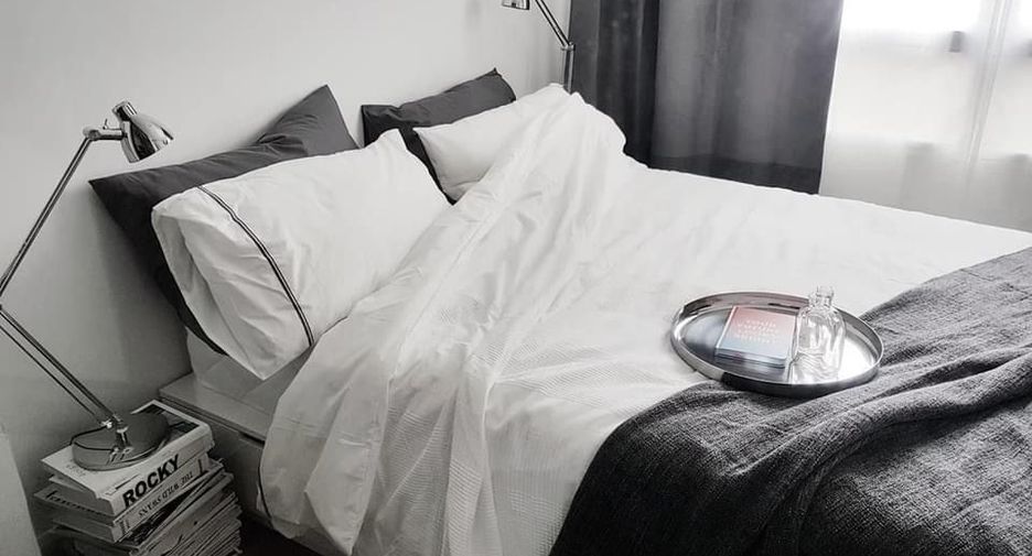 For rent studio condo in Khlong Toei, Bangkok