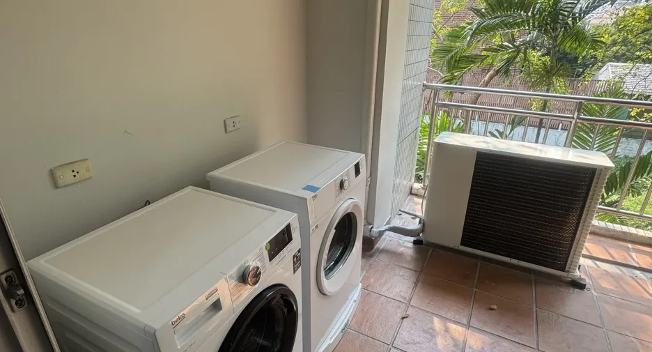 For rent 2 bedrooms apartment in Sathon, Bangkok
