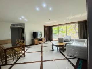 For rent 2 bedrooms apartment in Sathon, Bangkok