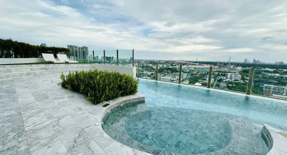 For rent 1 bed condo in Phra Khanong, Bangkok