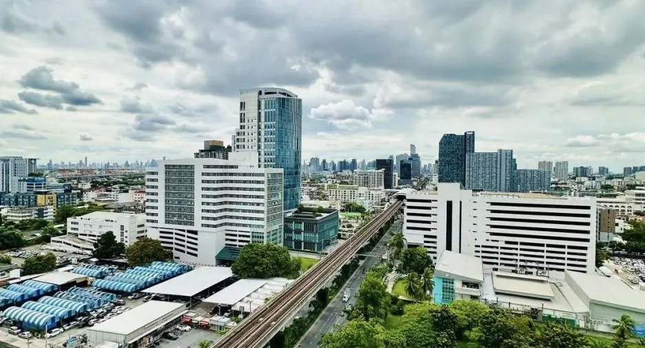 For rent 1 bed condo in Phra Khanong, Bangkok