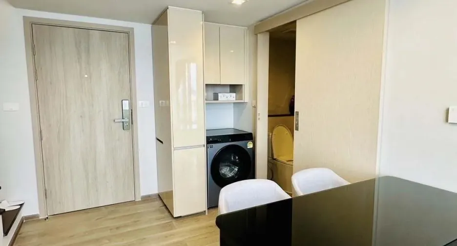 For rent 1 bed condo in Phra Khanong, Bangkok