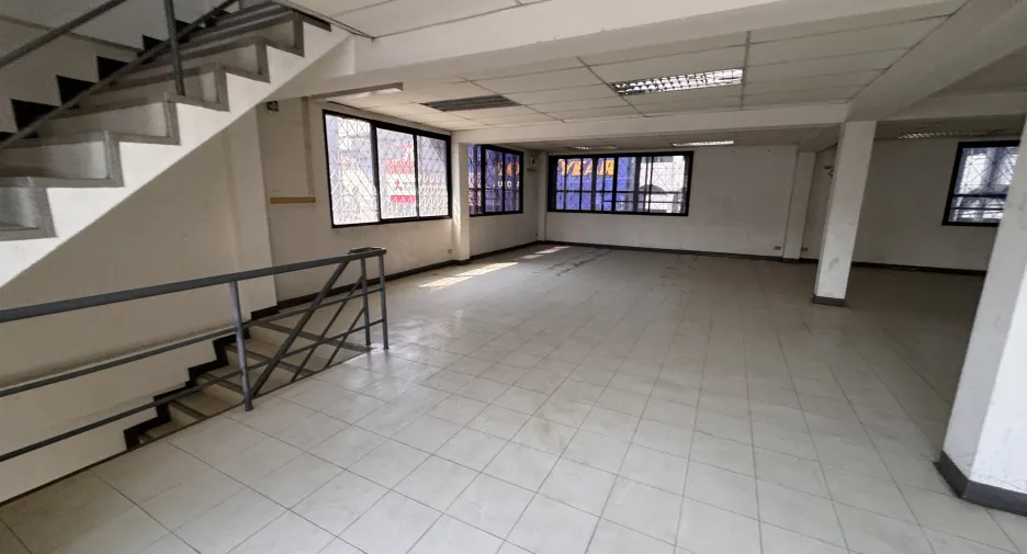 For rent retail Space in Wang Thonglang, Bangkok