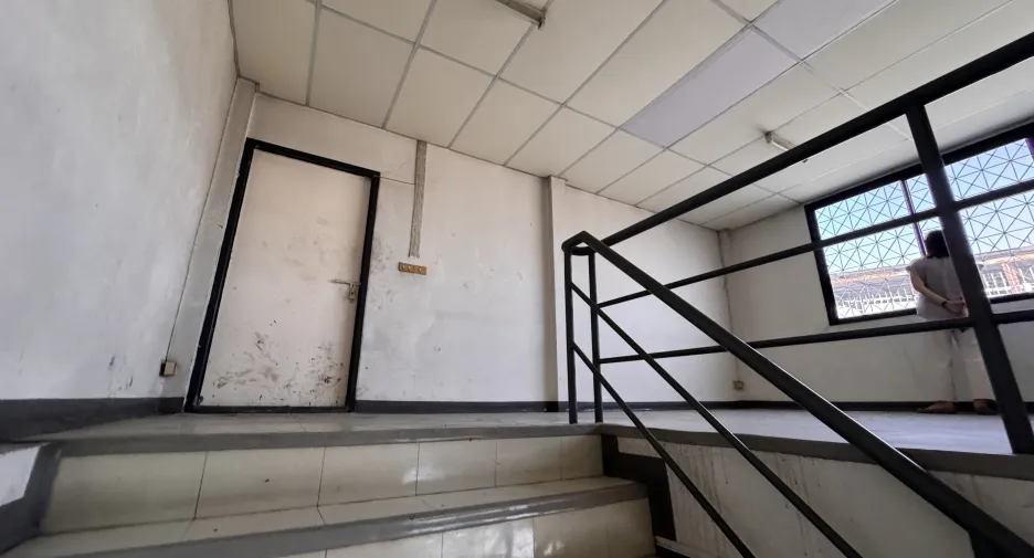 For rent retail Space in Wang Thonglang, Bangkok