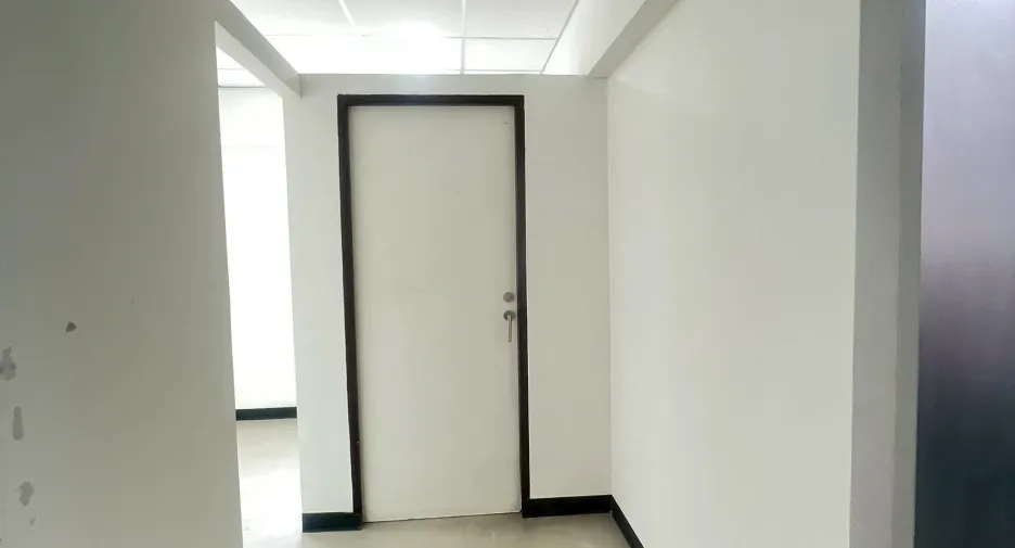 For rent office in Khlong Toei, Bangkok