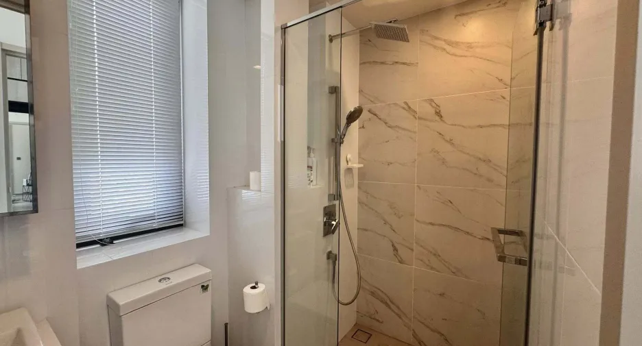 For rent 1 bed condo in Phra Khanong, Bangkok