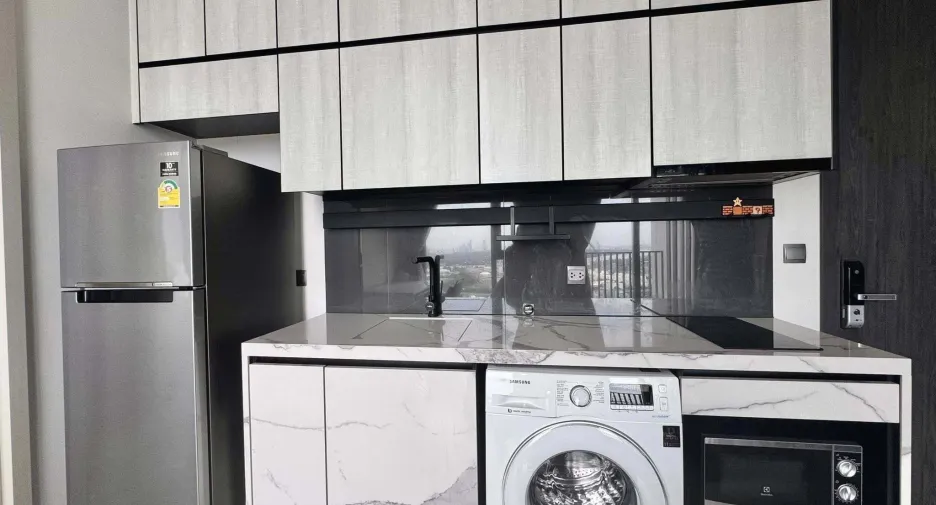 For rent 1 bed condo in Phra Khanong, Bangkok