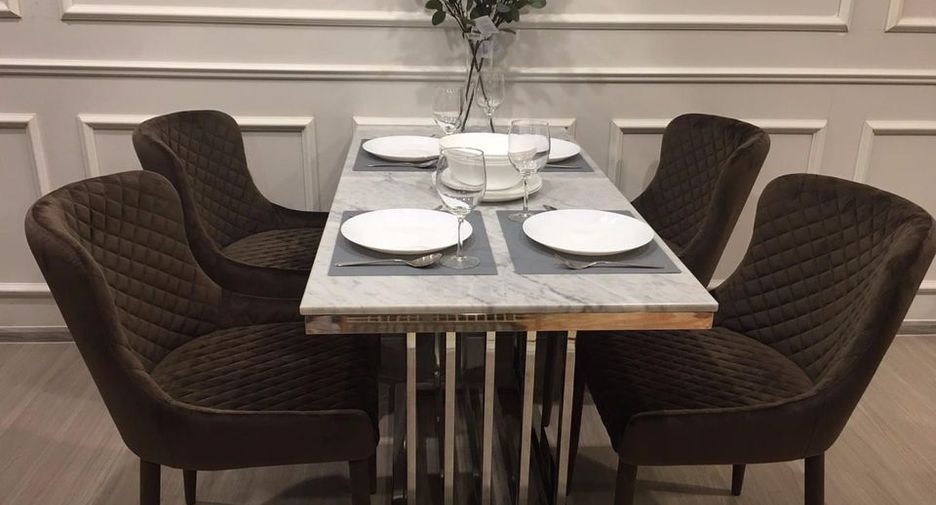 Condo en alquiler de 2 habitaciones en Huai Khwang, Bangkok