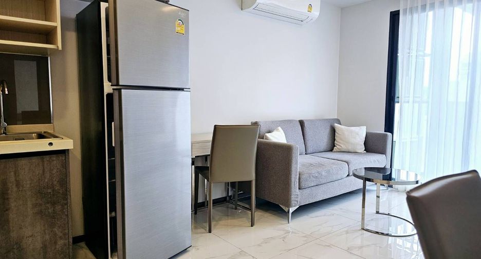 Condo en alquiler de 2 habitaciones en Phra Khanong, Bangkok