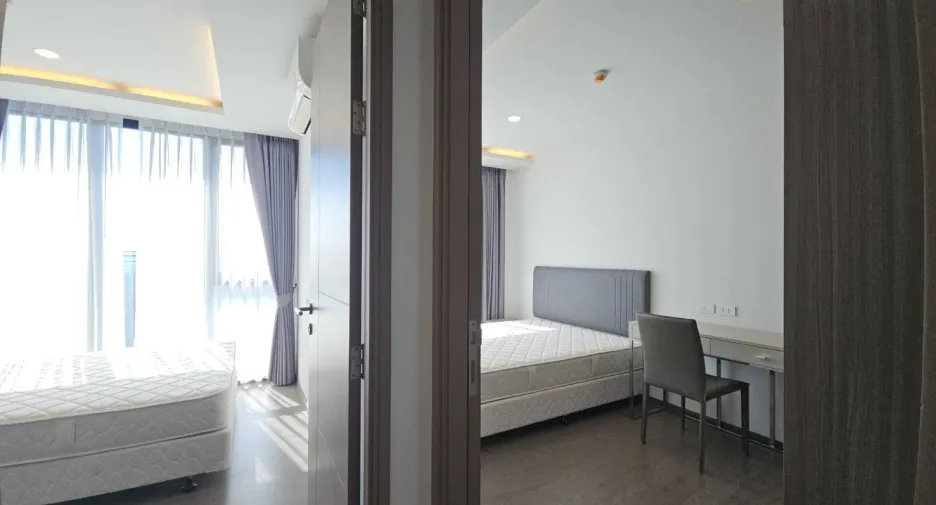 For rent 2 bedrooms condo in Phra Khanong, Bangkok