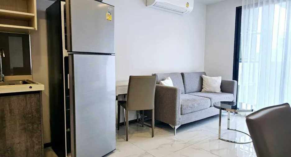 For rent 2 bedrooms condo in Phra Khanong, Bangkok