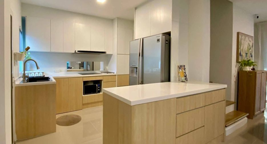 For rent 3 ベッドルーム house in Bang Phli, Samut Prakan