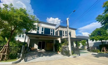 Casa en alquiler de 3 habitaciones en Bang Phli, Samut Prakan