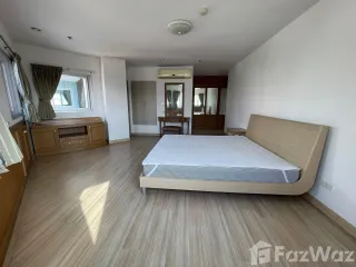 Apartamento en alquiler de 3 habitaciones en Khlong Toei, Bangkok