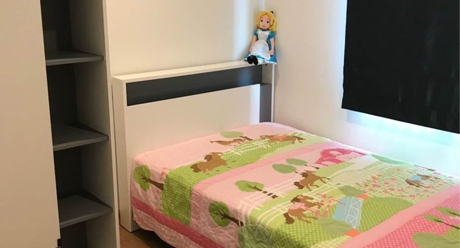 For rent 3 bedrooms townhouse in Bang Phli, Samut Prakan