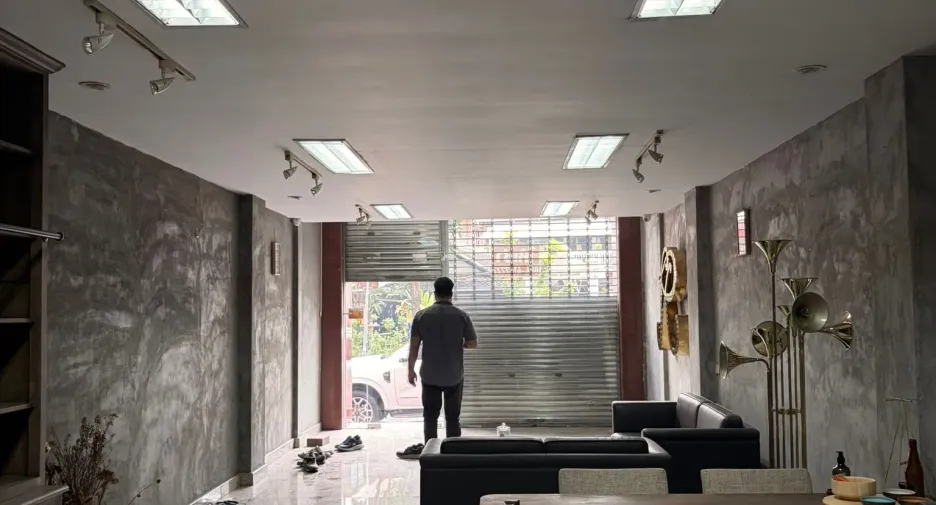 For rent 1 bed retail Space in Bang Rak, Bangkok