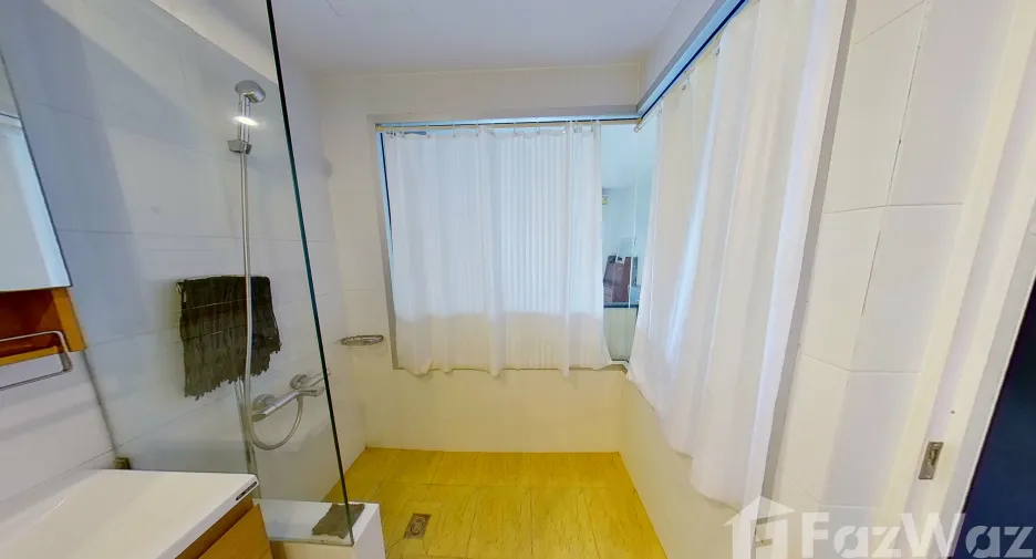 Condo en alquiler de 1 habitaciones en Khlong Toei, Bangkok