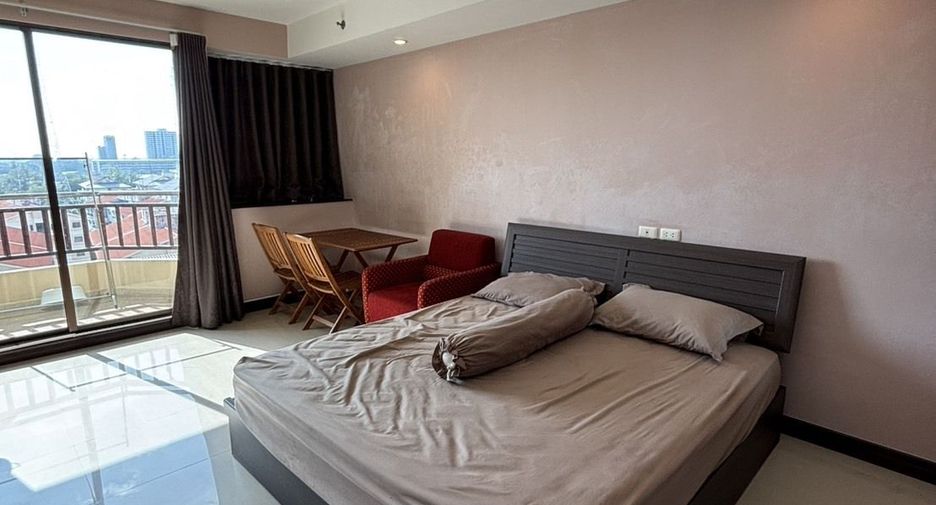 Wohnung zur Miete mit Studio in Sathon, Bangkok