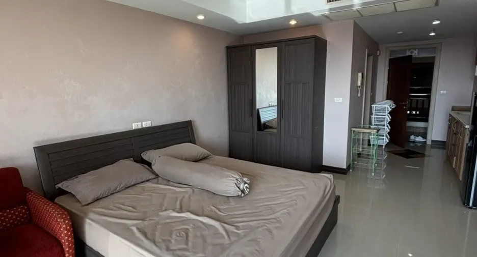 For rent studio condo in Sathon, Bangkok