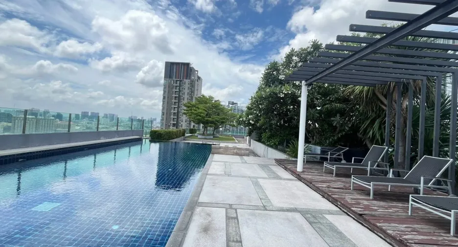 For rent 1 bed condo in Huai Khwang, Bangkok