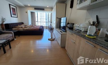 For rent studio condo in Khlong Toei, Bangkok