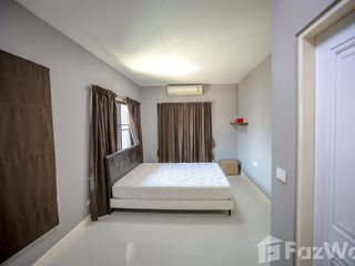 Casa en alquiler de 3 habitaciones en Khlong Sam Wa, Bangkok