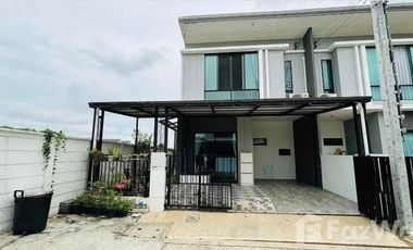 For rent 2 bedrooms house in Khlong Sam Wa, Bangkok