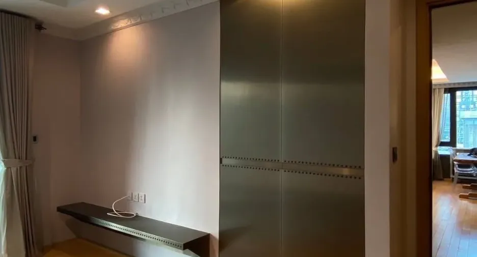 For rent 2 bedrooms condo in Pathum Wan, Bangkok