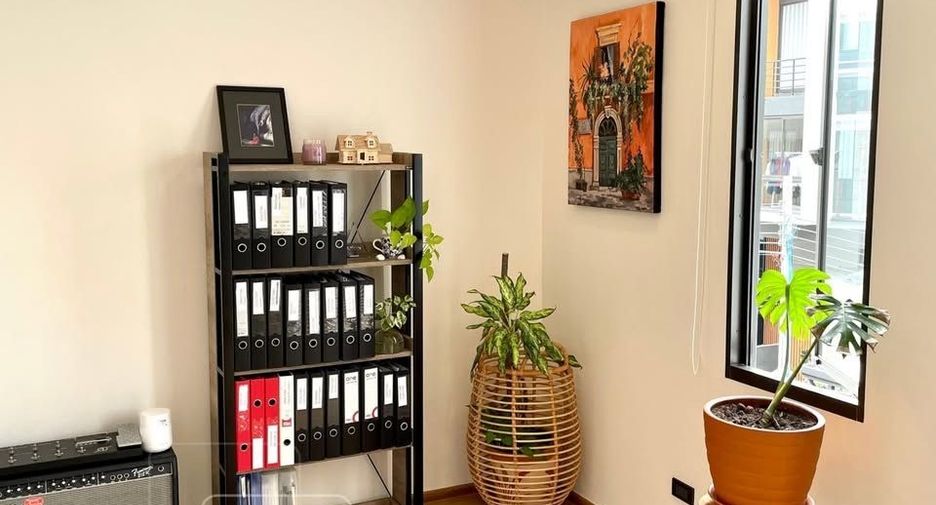 For rent 3 bedrooms house in Suan Luang, Bangkok