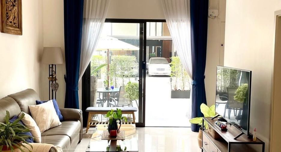 For rent 3 bedrooms house in Suan Luang, Bangkok