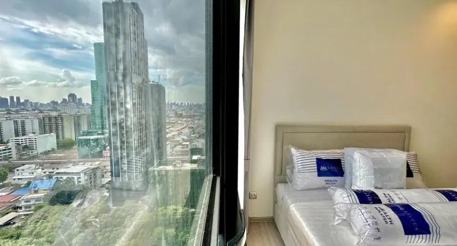 Condo en alquiler de 1 habitaciones en Huai Khwang, Bangkok