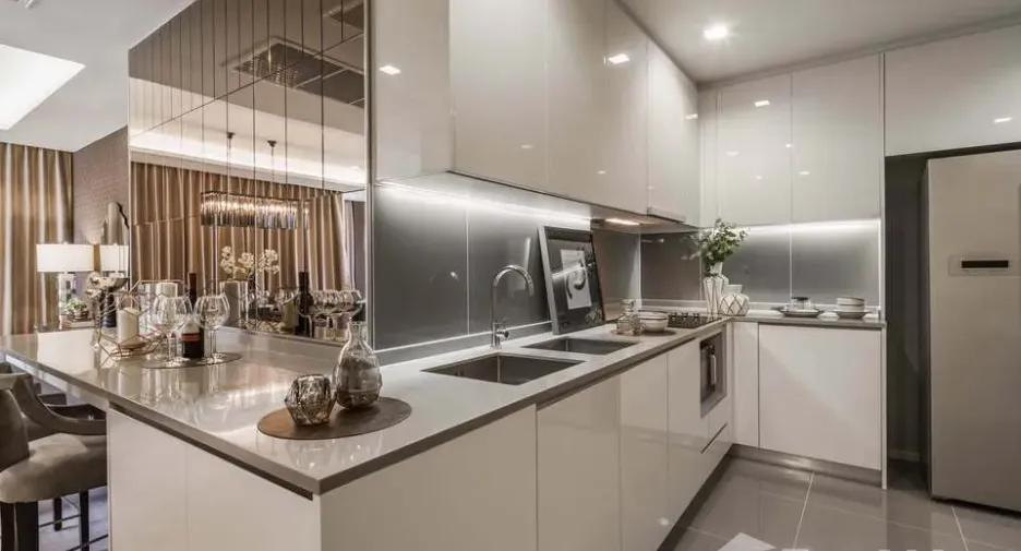 For rent 3 bedrooms condo in Watthana, Bangkok