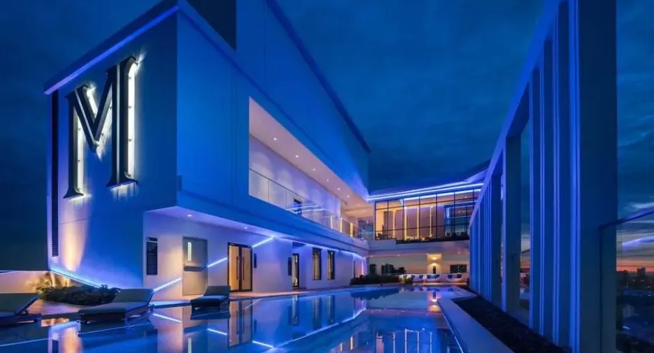 For rent 3 bedrooms condo in Watthana, Bangkok
