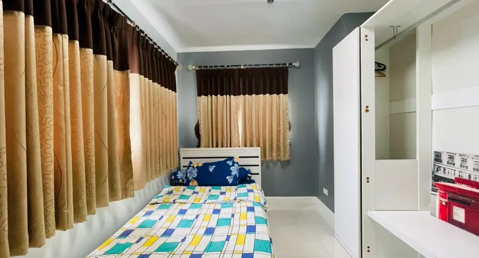 For rent 2 bedrooms condo in Bang Na, Bangkok