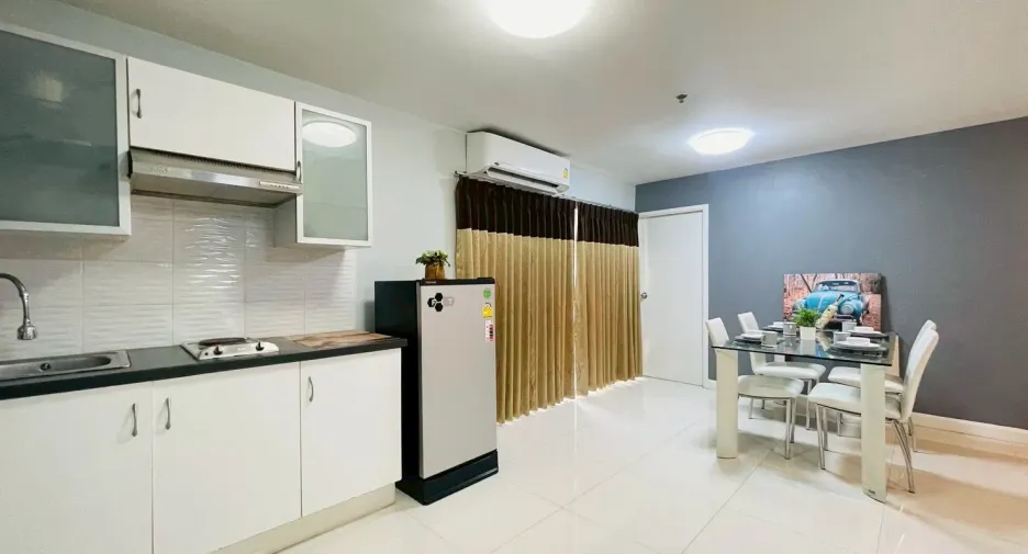For rent 2 bedrooms condo in Bang Na, Bangkok