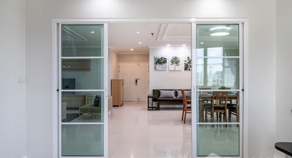 Wohnung zur Miete mit 3 Zimmer in Watthana, Bangkok
