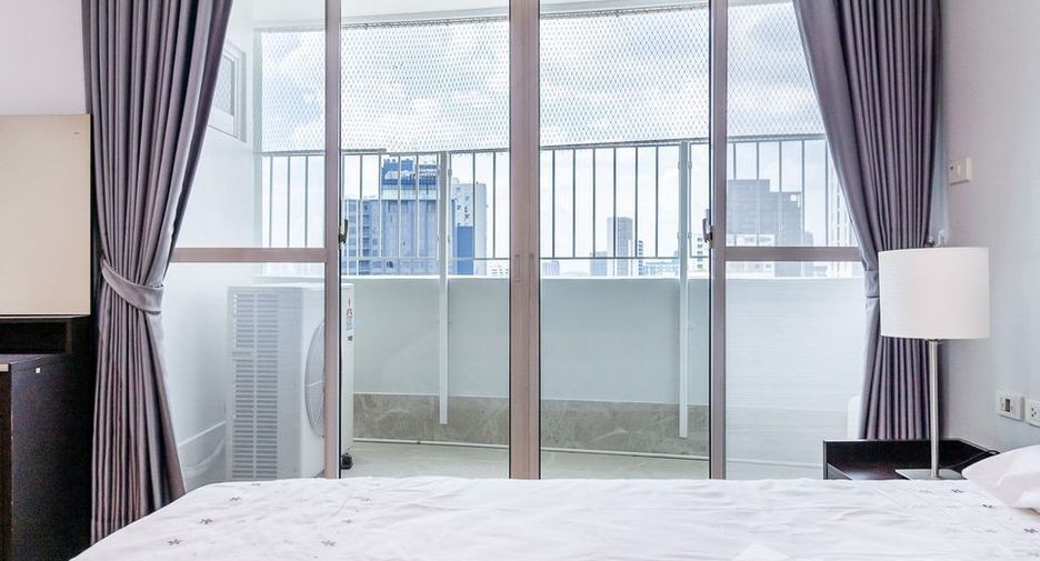 Wohnung zur Miete mit 3 Zimmer in Watthana, Bangkok