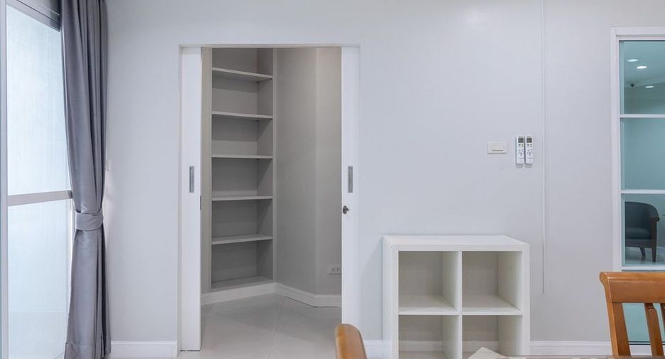 Wohnung zur Miete mit 3 Zimmer in Watthana, Bangkok