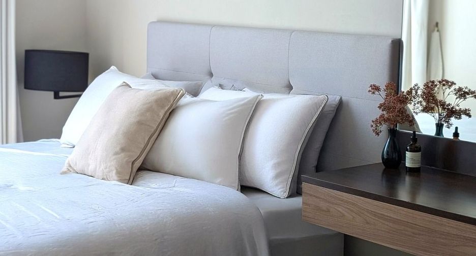 For rent 1 bed condo in Khlong Toei, Bangkok